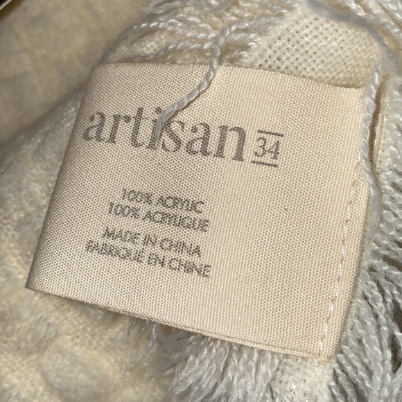 Artisan 34 Knit Throw Blanket 50" x 60" - Picture 7 of 8